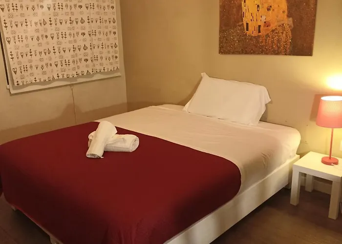 Open Bed & Breakfast